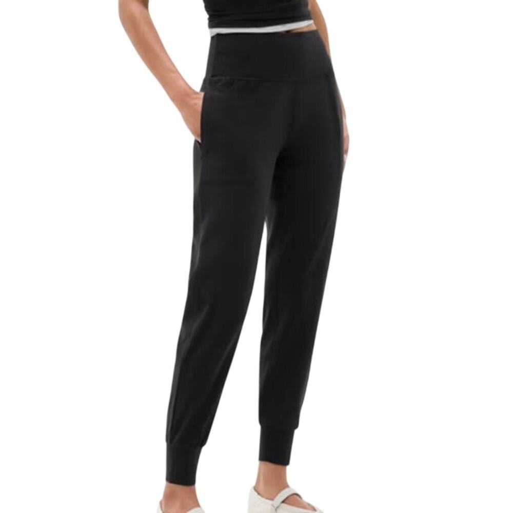 $109 Athleta Black Salutation Jogger Medium